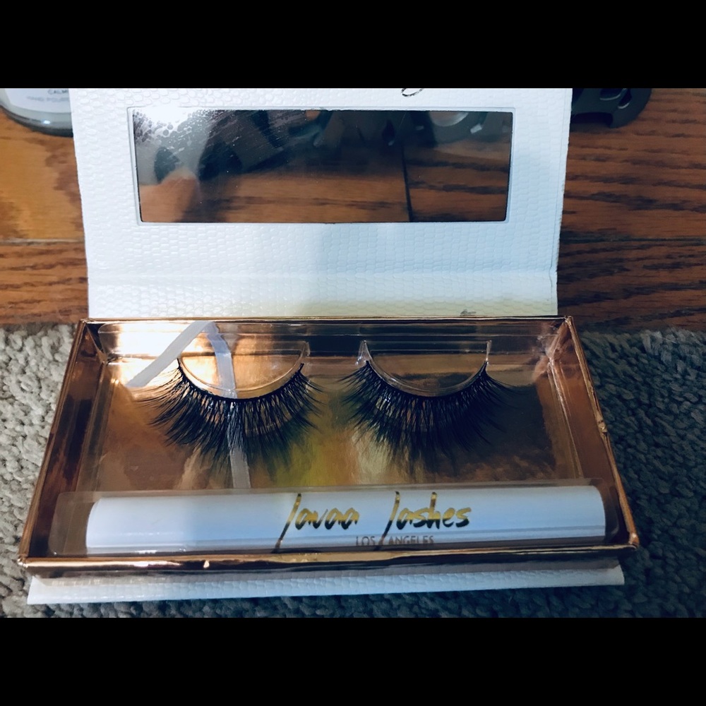 LAVAA LASHES - Picture 3 of 3